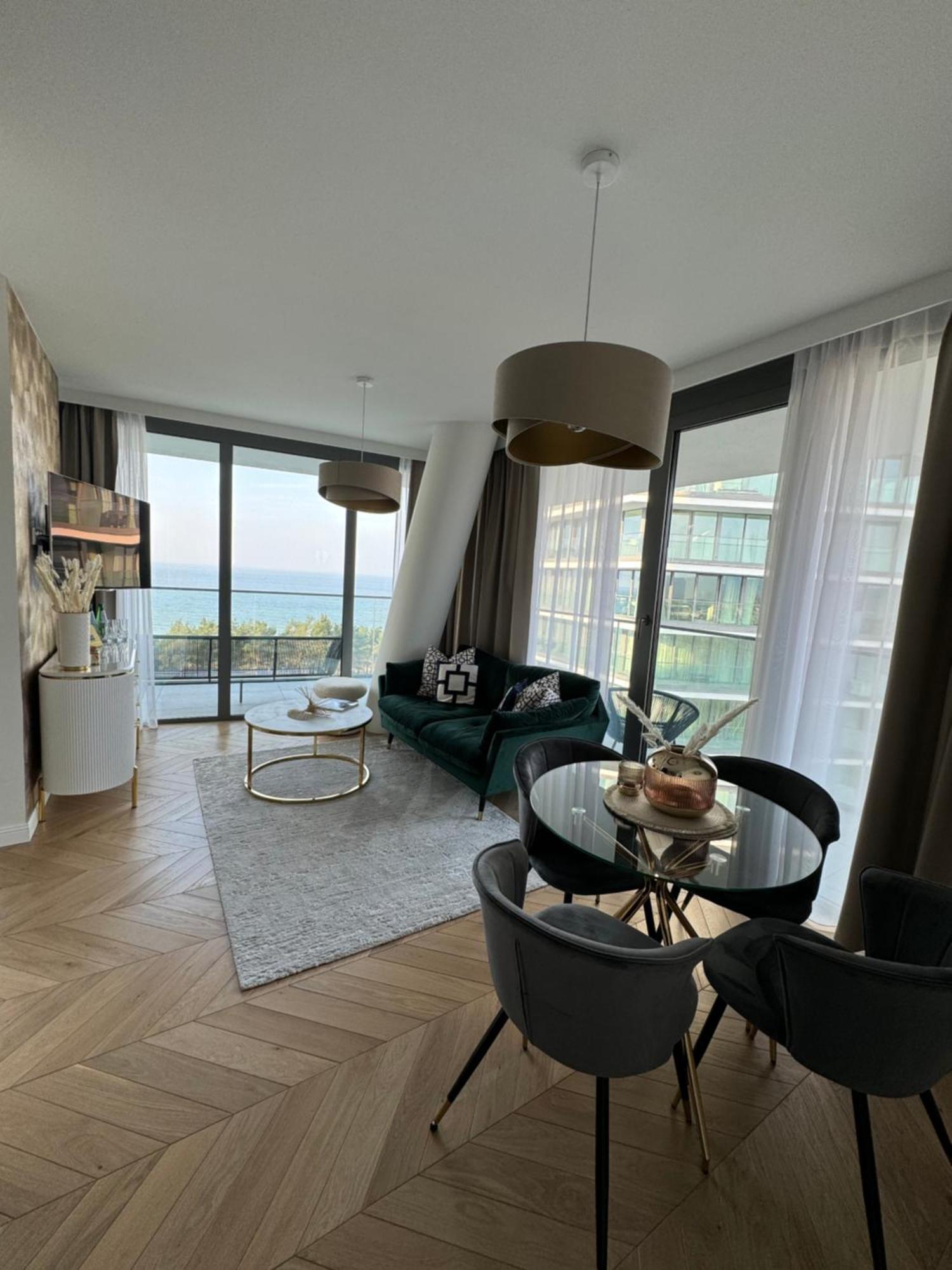 Wave Apartment Tyballtic 7Th Floor With Two Bedrooms And Sea View! 米兹多洛杰 外观 照片