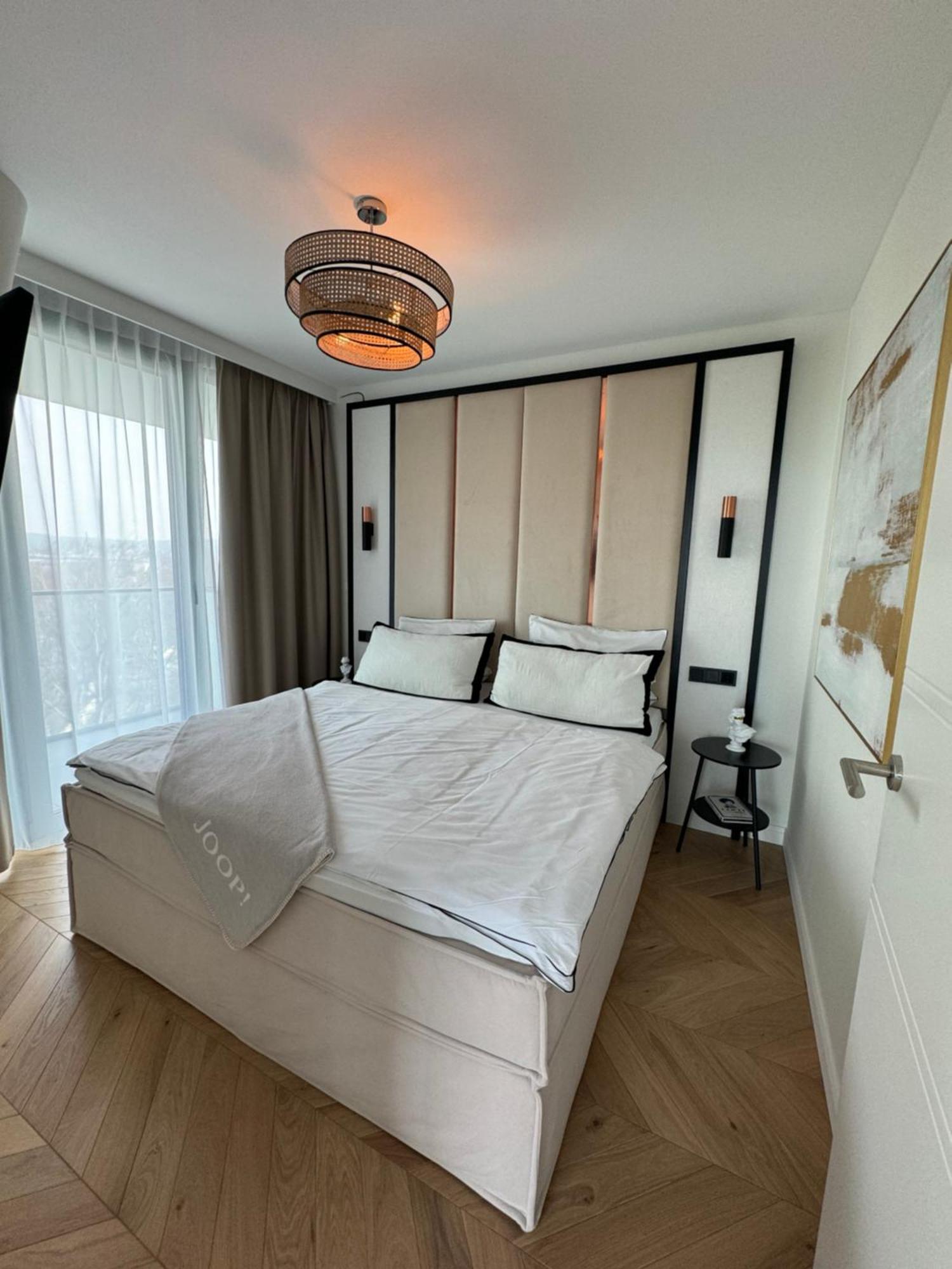 Wave Apartment Tyballtic 7Th Floor With Two Bedrooms And Sea View! 米兹多洛杰 外观 照片